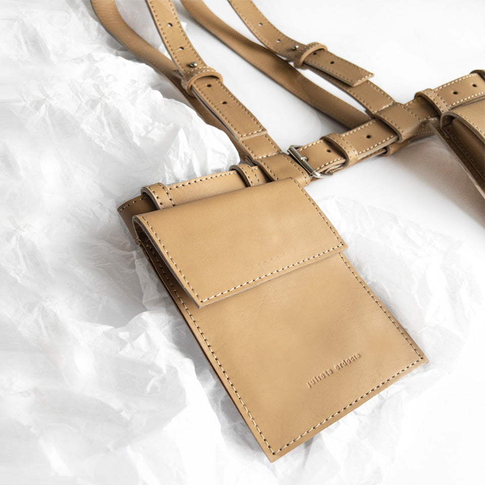HARNESS CAMEL 001