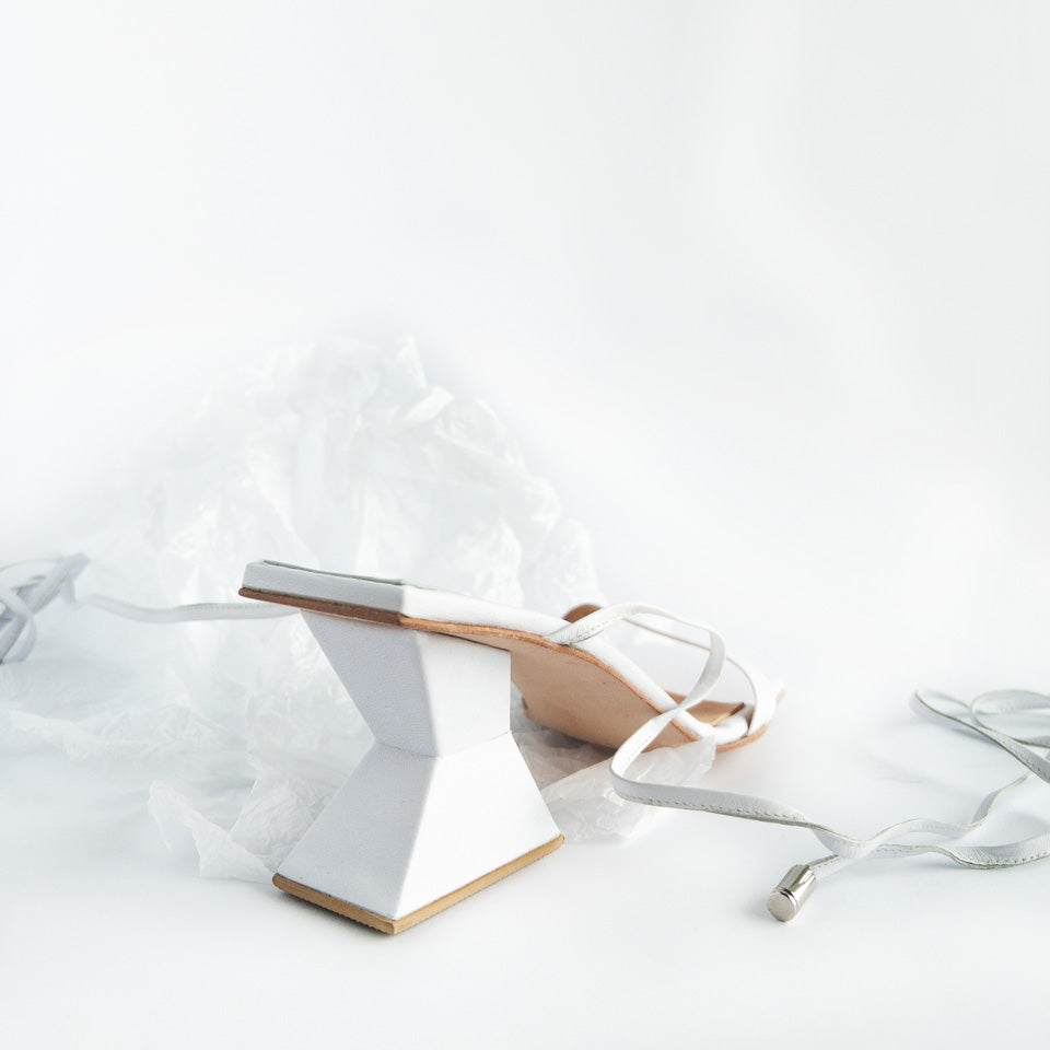 SANDAL REVOLVE WHITE